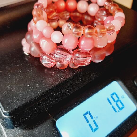 Vintage 1950s Lucite Moonglow Beaded Memory Wire Bracelet 4 Row Pink Coral Beads - Picture 12 of 12